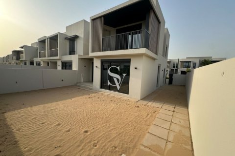 Maison de ville à Jebel Ali, Dubai, 4 chambres, 340 m², № 118585