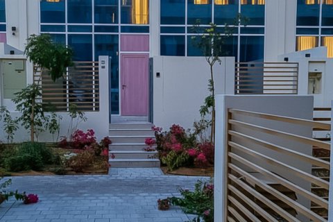 فيلا في دبي 3 غرف نوم, 105.7 م² رقم 69395 - صورة 4