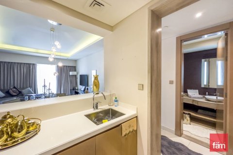 Hotel Apartment in Business Bay, Dubai 1 bedroom, 98 sq.m. № 69396 - photo 17