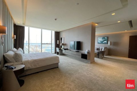 Apartment in Dubai Media City, Dubai 4 bedrooms, 447.1 sq.m. № 49544 - photo 11