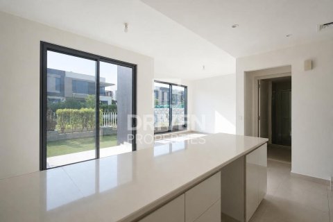 Townhouse in Maple at Dubai Hills Estate, Dubai Hills Estate, Dubai 4 bedrooms, 201.32 sq.m. № 128809 - photo 6