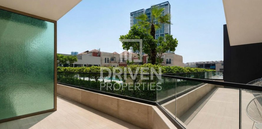 Apartment in District 15, Jumeirah Village Circle, Dubai 2 bedrooms, 115.01 sq.m. № 128817