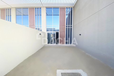 Townhouse in Dubai Land, Dubai 2 bedrooms, 124 sq.m. № 105785 - photo 8