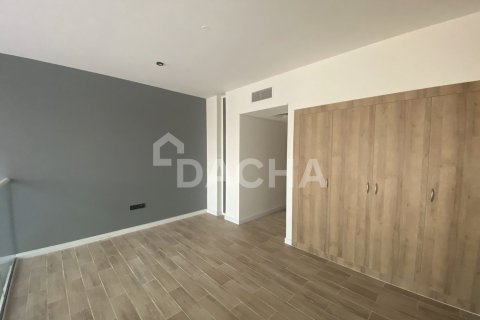 Townhouse in Dubai Land, Dubai 2 bedrooms, 124 sq.m. № 105785 - photo 17