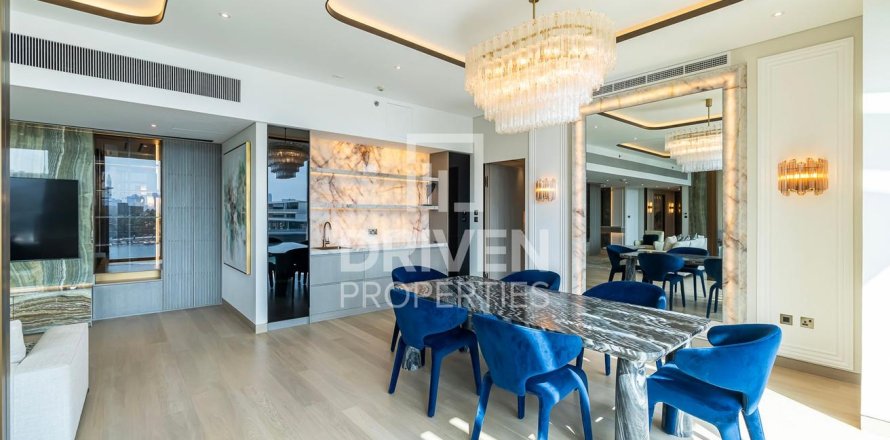 Apartment in Jumeirah Bay Island, Jumeirah, Dubai 2 bedrooms, 209 sq.m. № 20388