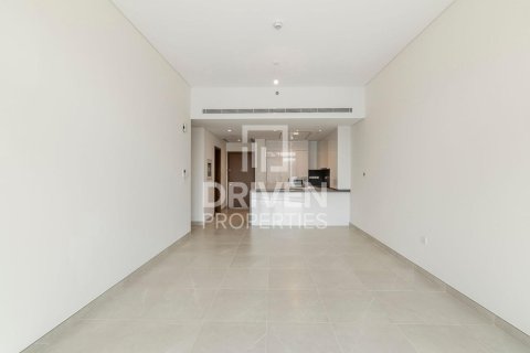 Снять в аренду квартиру в Аль-Васле, Дубай: 2 спальни, 135м², № 20387 - фото 1