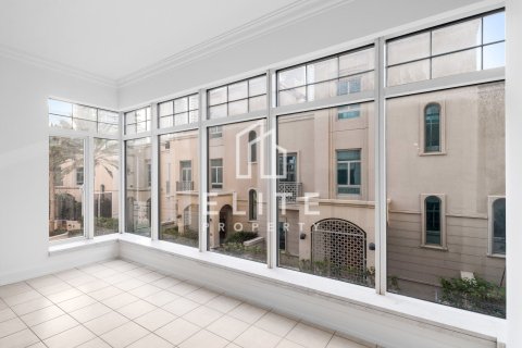 Appartement à Emaar 6 Towers, Dubai Marina, Dubai, 3 chambres, 216 m², № 85438