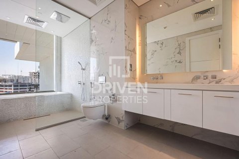 Apartment in Seventh Heaven, Al Barari, Dubai 2 bedrooms, 244.06 sq.m. № 129745 - photo 3