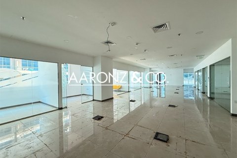 Снять в аренду офис в Бизнес-Бэе, Дубай: 312м², № 93017 - фото 2
