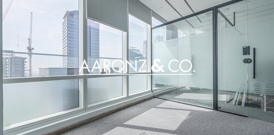 Офис в Бизнес-Бэе, Дубай, 60м², № 93013