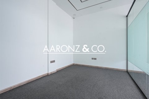 Снять в аренду офис в Бизнес-Бэе, Дубай: 60м², № 93013 - фото 3