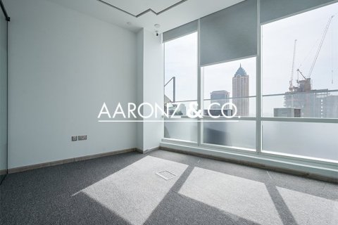 Снять в аренду офис в Бизнес-Бэе, Дубай: 60м², № 93013 - фото 5