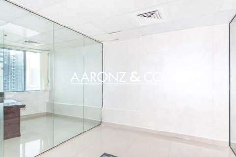Снять в аренду офис в Бизнес-Бэе, Дубай: 79м², № 93015 - фото 4
