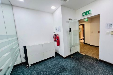 Снять в аренду офис в DIFC, Дубай: 48.9м², № 118727 - фото 7
