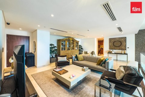 Apartment in Dubai Marina, Dubai 4 bedrooms, 307.3 sq.m. № 118731 - photo 12