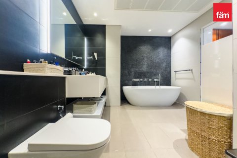 Apartment in Dubai Marina, Dubai 4 bedrooms, 307.3 sq.m. № 118731 - photo 24