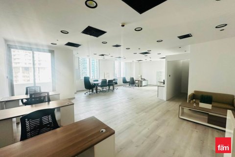 Bureau à Business Bay, Dubai, 107.6 m², № 112938 - photo 2