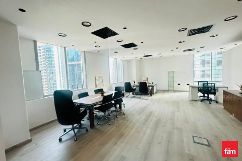 Bureau à Business Bay, Dubai, 107.6 m², № 112938 - photo 7