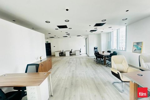 Bureau à Business Bay, Dubai, 107.6 m², № 112938 - photo 5