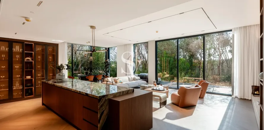 Apartment in Ghaf Woods in Dubai 3 bedrooms, 274 sq.m. № 70341