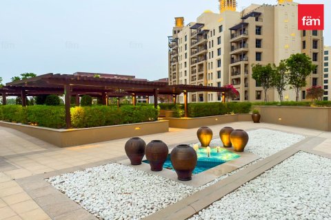 Apartment in Umm Suqeim, Dubai 1 bedroom, 79.7 sq.m. № 109214 - photo 12