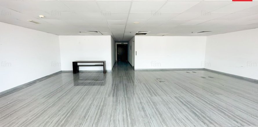 Office in Dubai 95.7 sq.m. № 109217