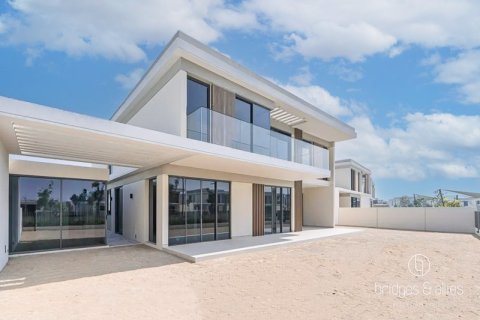 Villa en Tilal Al Ghaf, Dubai, 6 dormitorios, 860 m², № 98114 - foto 2