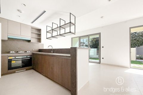 Villa en Tilal Al Ghaf, Dubai, 3 dormitorios, 144 m², № 98116 - foto 2