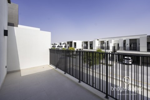 Villa en Tilal Al Ghaf, Dubai, 3 dormitorios, 145 m², № 98115 - foto 9