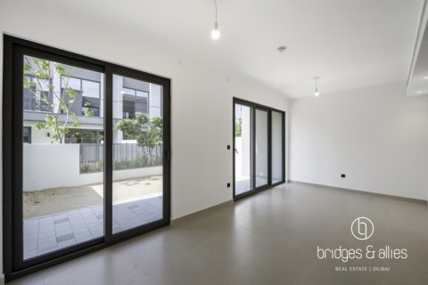 Villa en Tilal Al Ghaf, Dubai, 3 dormitorios, 145 m², № 98115 - foto 2