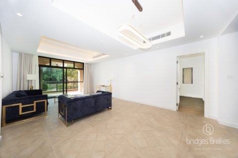 Apartamento en Old Town, Dubai, 2 dormitorios, 179 m², № 98117 - foto 3