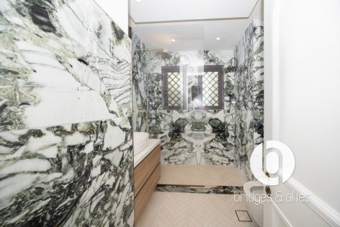 Apartment in Old Town, Dubai 2 bedrooms, 179 sq.m. № 98117 - photo 13