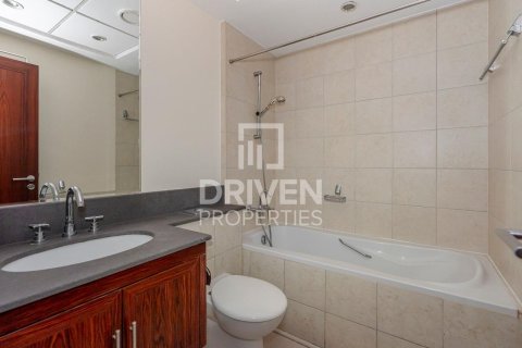 Apartment in The Residences, Downtown Dubai (Downtown Burj Dubai), Dubai 3 bedrooms, 317.45 sq.m. № 126374 - photo 19