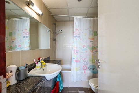 Купить квартиру в Джумейра Лейк Тауэрс, Дубай: 2 спальни, 134.7м², № 16429 - фото 11