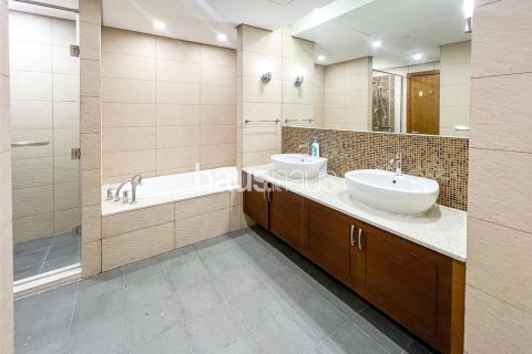 Apartment in Marina Residences, Palm Jumeirah, Dubai 2 bedrooms, 161 sq.m. № 44520 - photo 14