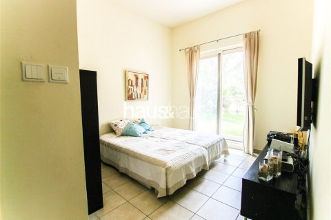 Villa in Dubai Sports City, Dubai 4 bedrooms, 350 sq.m. № 44515 - photo 6