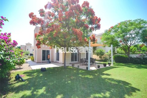Villa in Dubai Sports City, Dubai 4 bedrooms, 350 sq.m. № 44515 - photo 8
