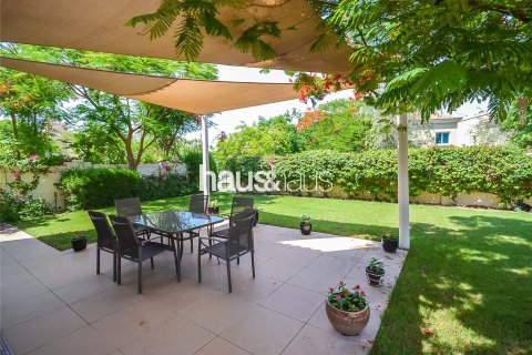 Villa in Dubai Sports City, Dubai 4 bedrooms, 350 sq.m. № 44515 - photo 9