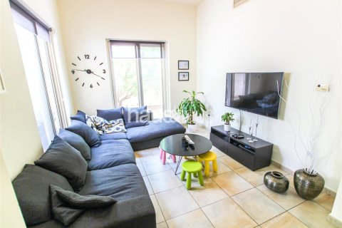 Villa in Dubai Sports City, Dubai 4 bedrooms, 350 sq.m. № 44515 - photo 3