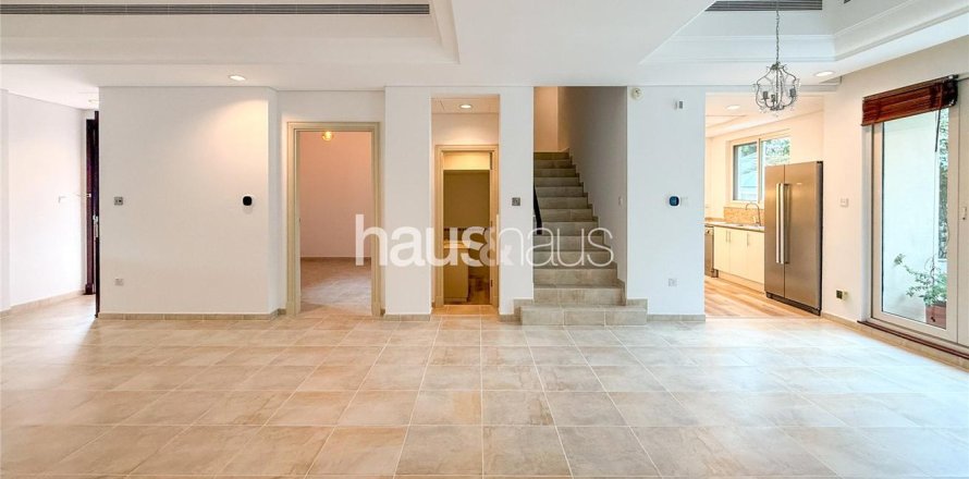 تاون هاوس في Dubai Sports City, دبي 4 غرف نوم, 247 م² رقم 44507