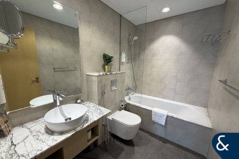 Apartamento en Business Bay, Dubai, 2 dormitorios, 120 m², № 98992 - foto 11