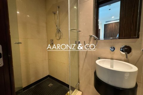 Apartamento en Jumeirah Lake Towers, Dubai, 2 dormitorios, 93 m², № 78310 - foto 14