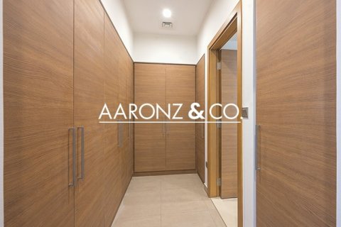 Снять в аренду виллу в Дубай Хилс Эстейт, Дубай: 5 спален, 577.4м², № 78319 - фото 10