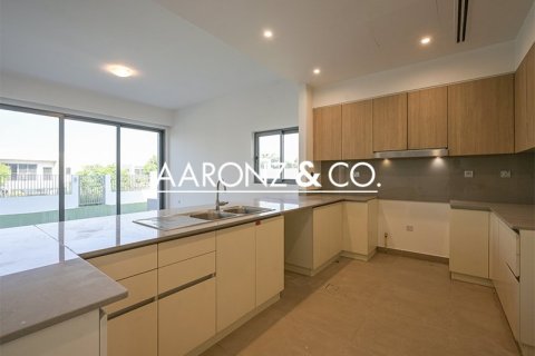 Снять в аренду виллу в Дубай Хилс Эстейт, Дубай: 5 спален, 577.4м², № 78320 - фото 18