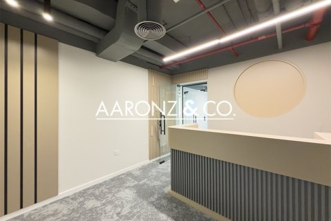 Office in Jumeirah Lake Towers, Dubai 111 sq.m. № 78318 - photo 10