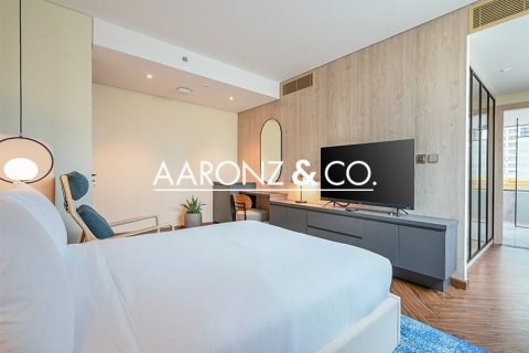 Penthouse in Dubai Marina, Dubai 5 bedrooms, 812.9 sq.m. № 78312 - photo 22