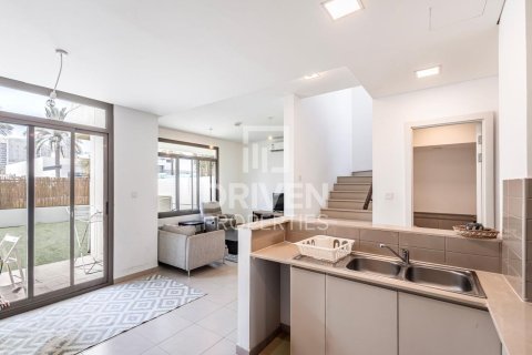 Maison de ville à Town Square, Dubai, 3 chambres, 204 m², № 87305 - photo 2