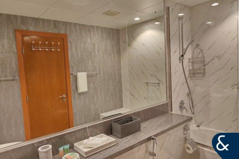 Apartment in Greens, Dubai 2 bedrooms, 128 sq.m. № 76163 - photo 16