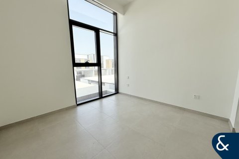 Villa in Mudon, Dubai 4 bedrooms, 237 sq.m. № 76175 - photo 10