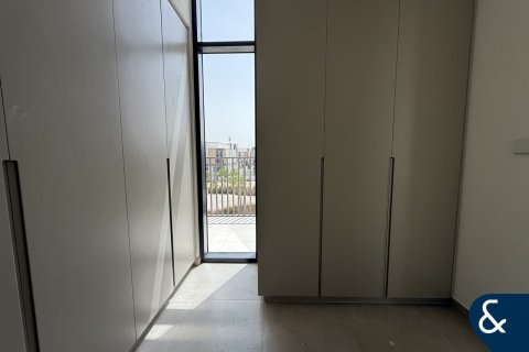 Villa in Mudon, Dubai 4 bedrooms, 237 sq.m. № 76175 - photo 5